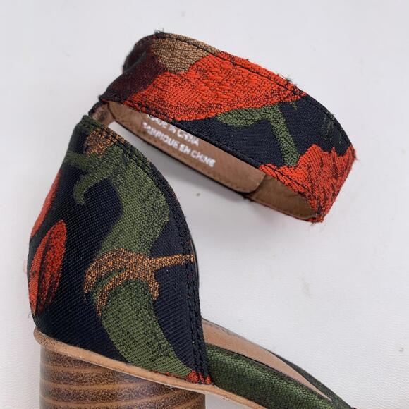 Jeffrey Campbell Purdy Sandals Women 8 Purple Suede Red Roses Block Heels Shoes